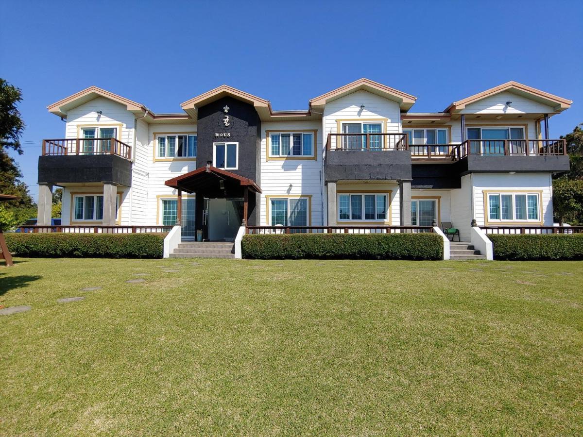 Gyulhouse Pension Seogwipo Exterior foto